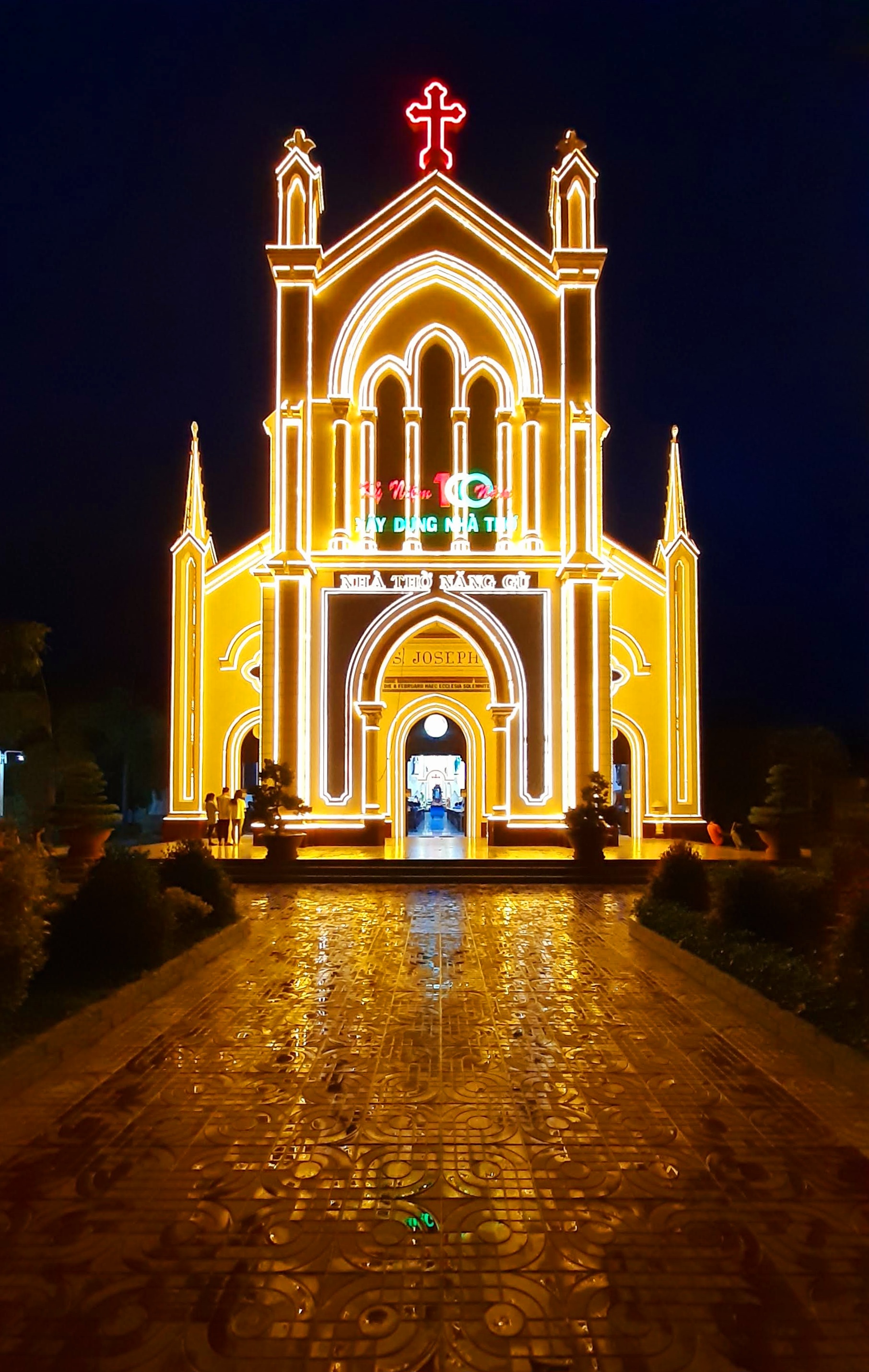 Nhà thờ Giáo xứ Năng Gù